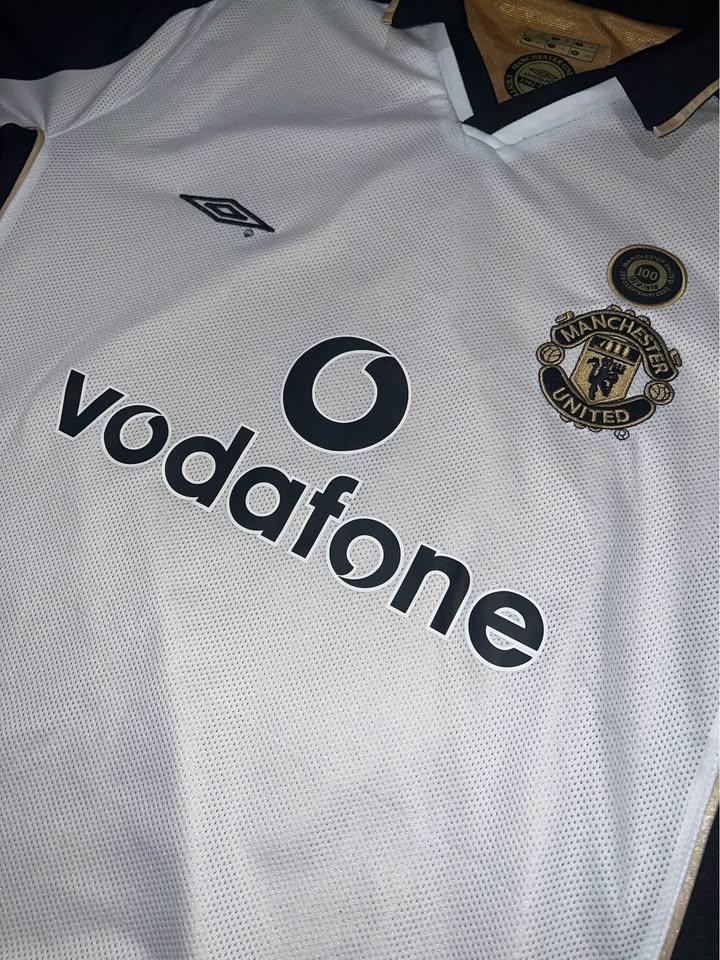 David Beckham Man United 2001/02 100th Anniversary Reversible Kit (M)