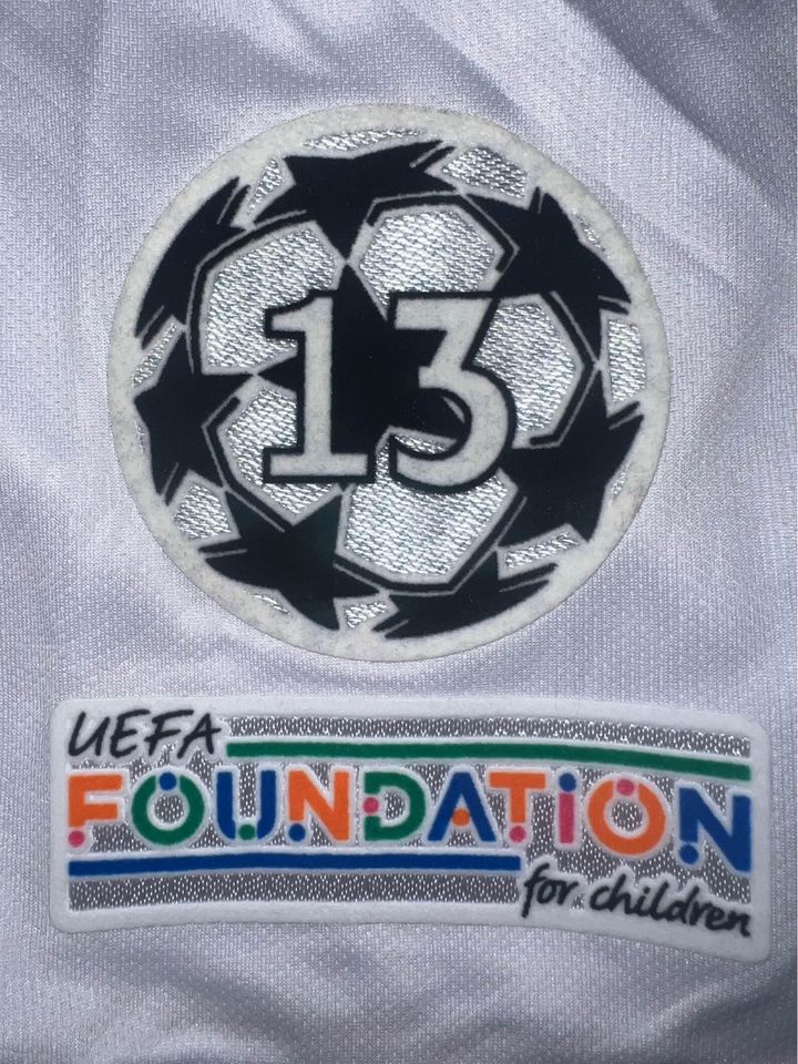 Vini Jr. Real Madrid 2021/22 UCL Final Kit (L)