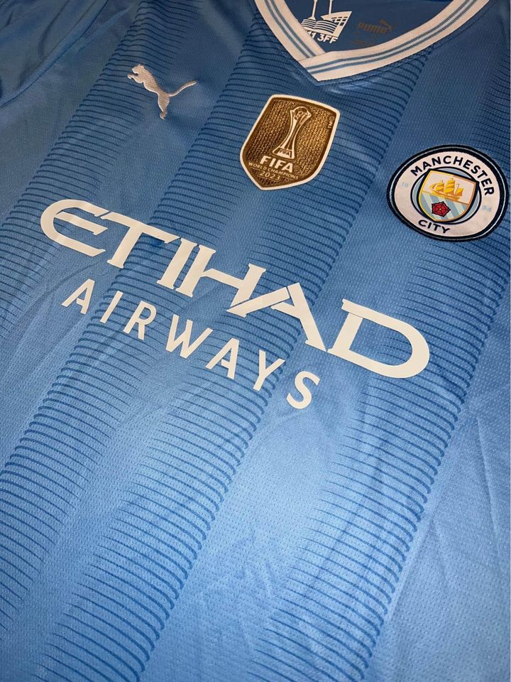Erling Haaland Manchester City 2023/24 Home (L)