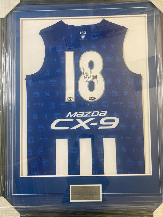 NORTH MELBOURNE-Wayne Carey Signed North Melbourne Jersey Framed